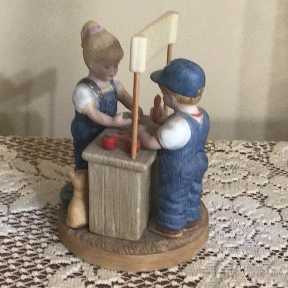1983 Little Slugger Figurine - Picture 2 of 3